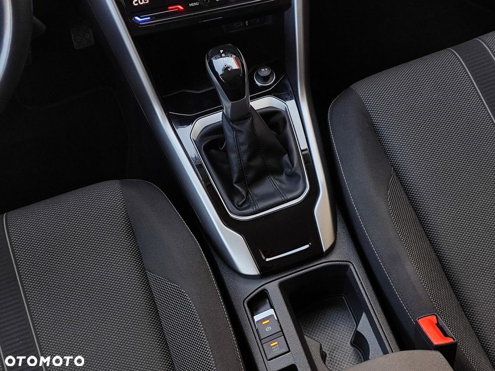 Volkswagen T-Roc 1.5 TSI Life DSG - 23