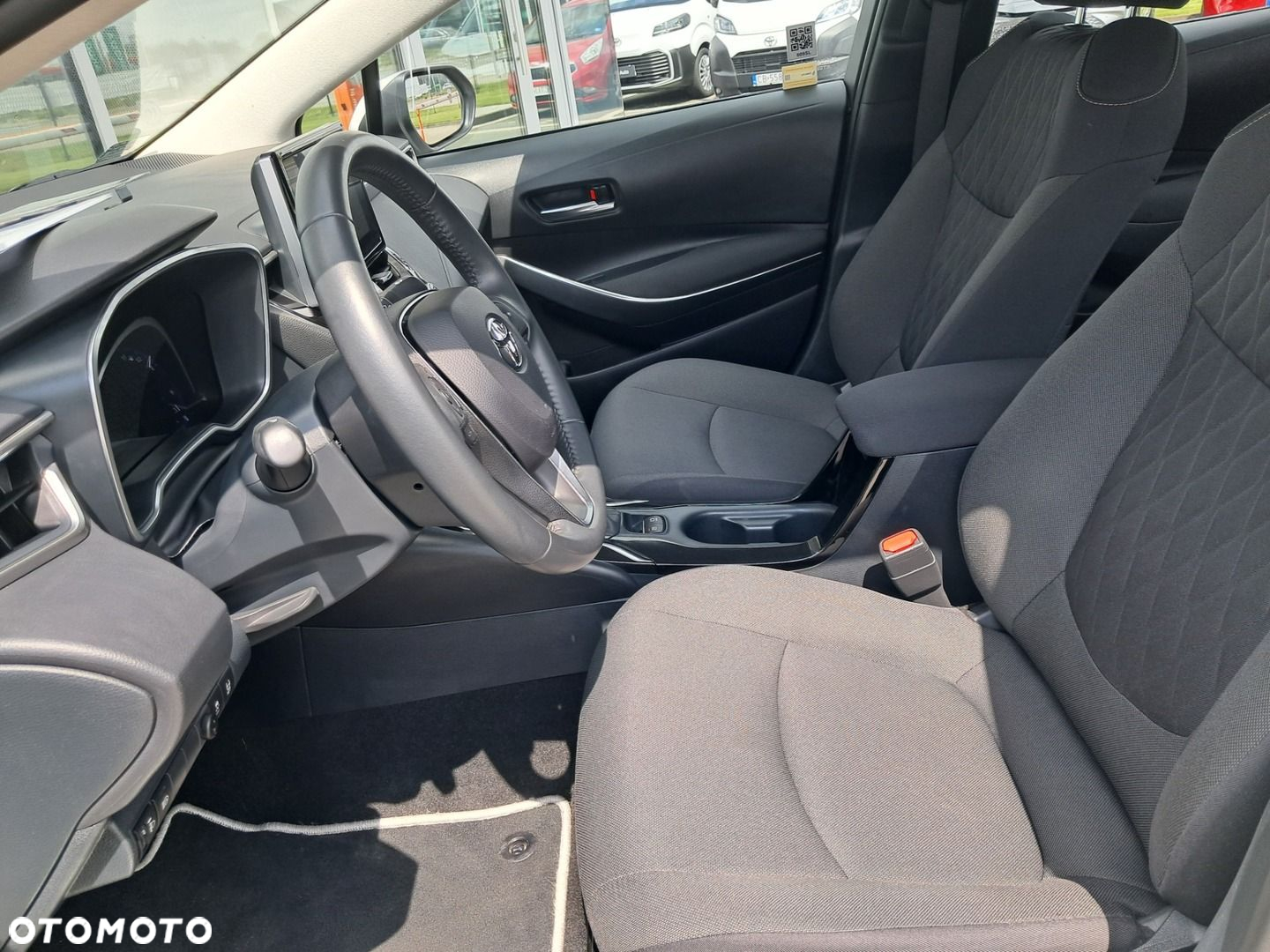 Toyota Corolla - 12
