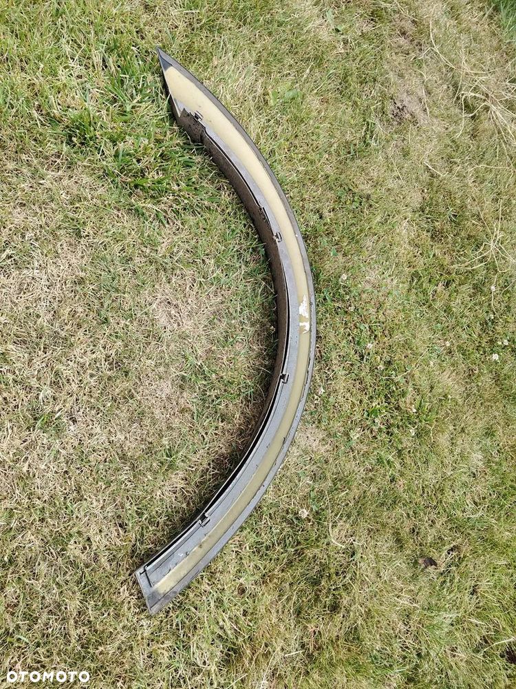 MERCEDES ML W164 AMG LISTWA Błotnika Tylnego Na Tylny Błotnik AMG 197 - 10