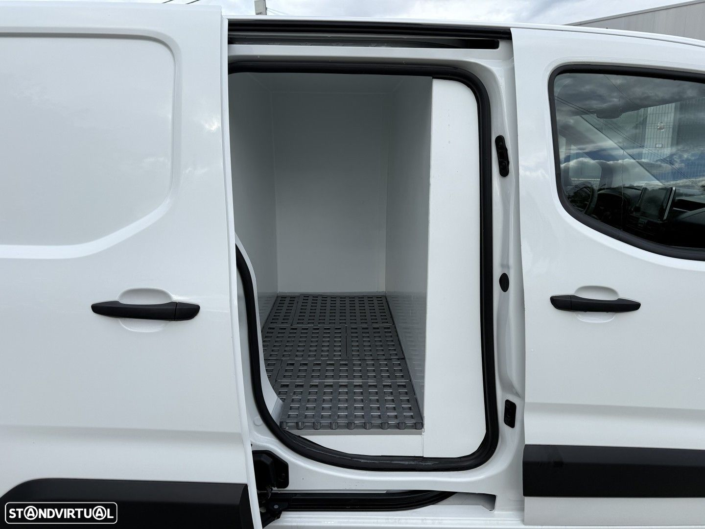 Opel Combo 1.5 CDTi L1H1 Caixa Fibrada - 10