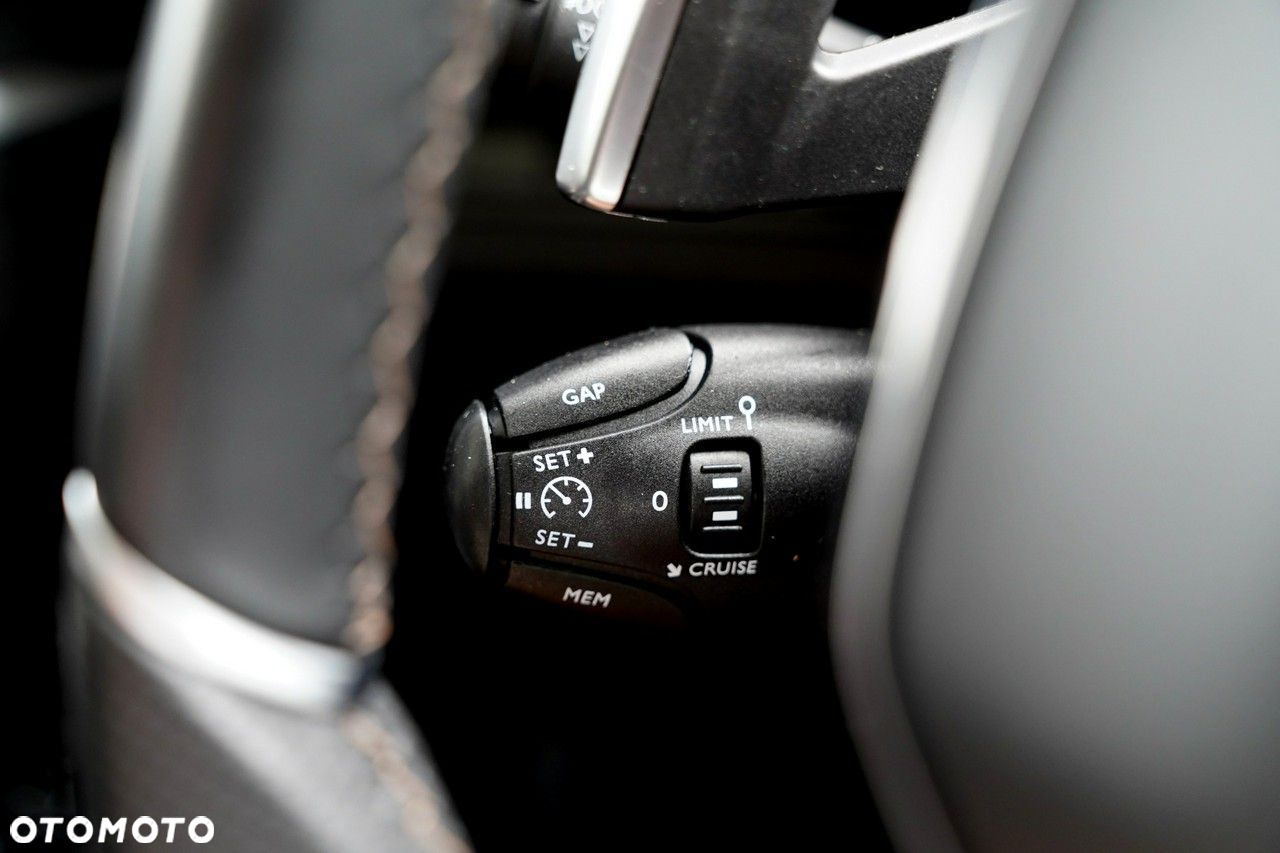Peugeot 5008 - 35