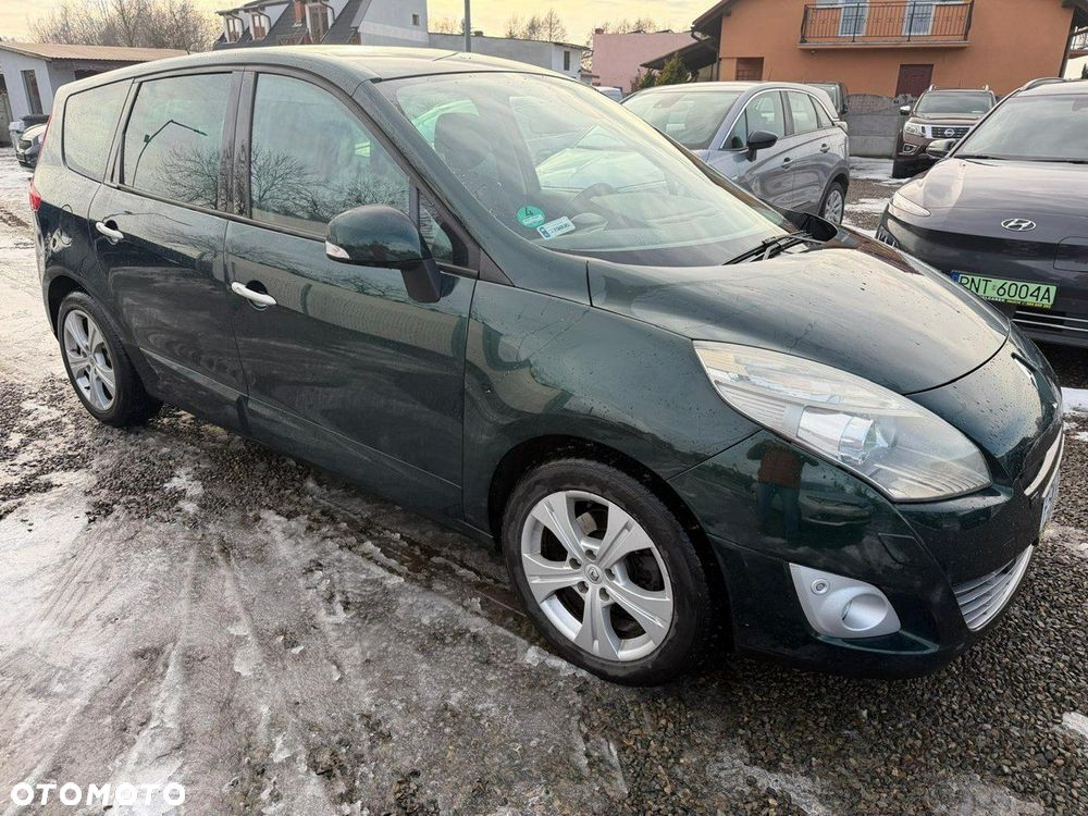 Renault Grand Scenic - 11