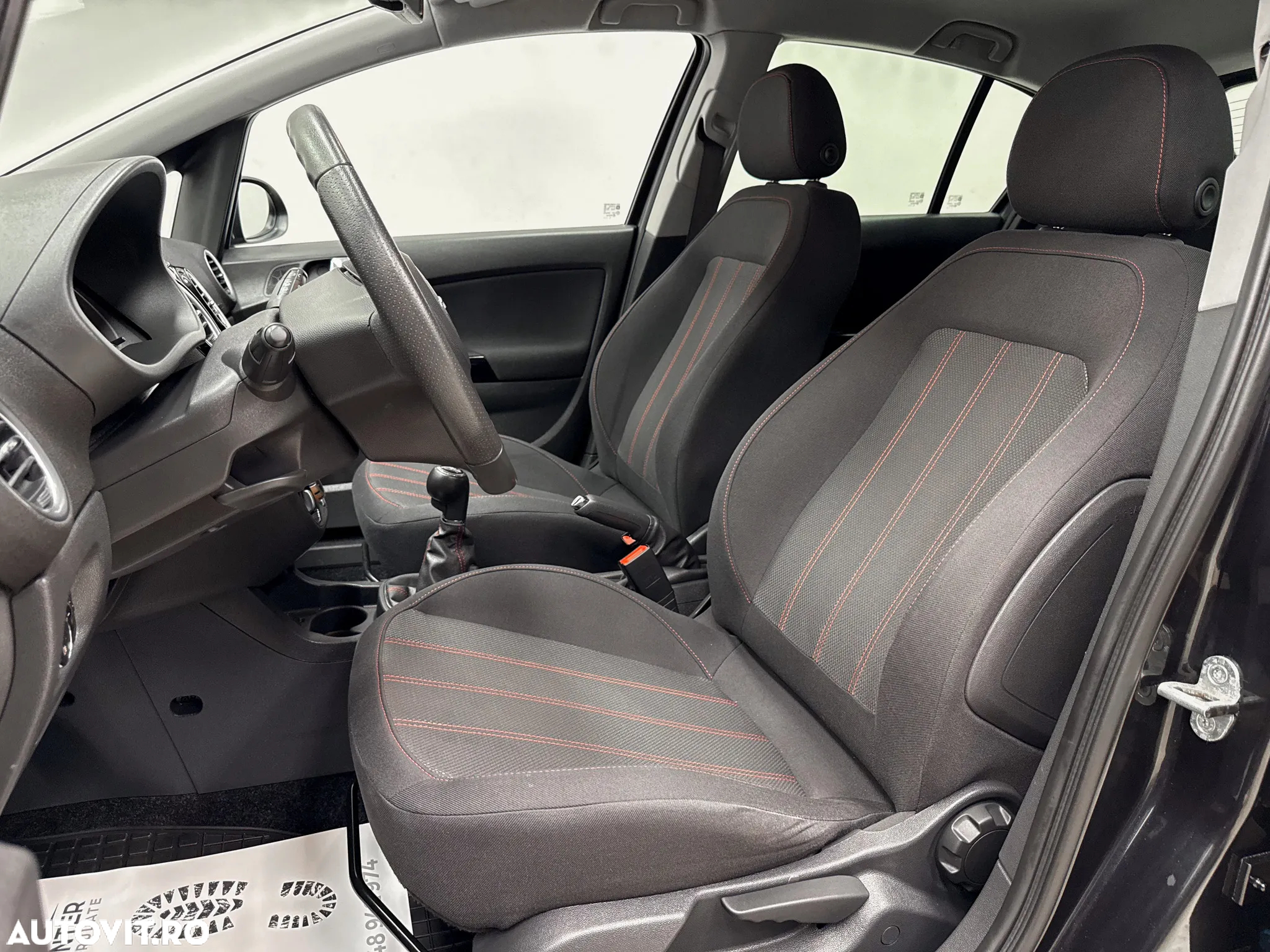 Opel Corsa 1.2 Essentia - 17