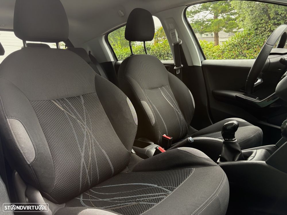 Peugeot 208 1.4 HDi Active - 7