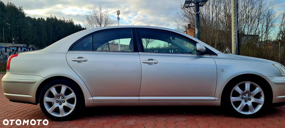 Toyota Avensis 2.0 VVT-i Prestige - 11