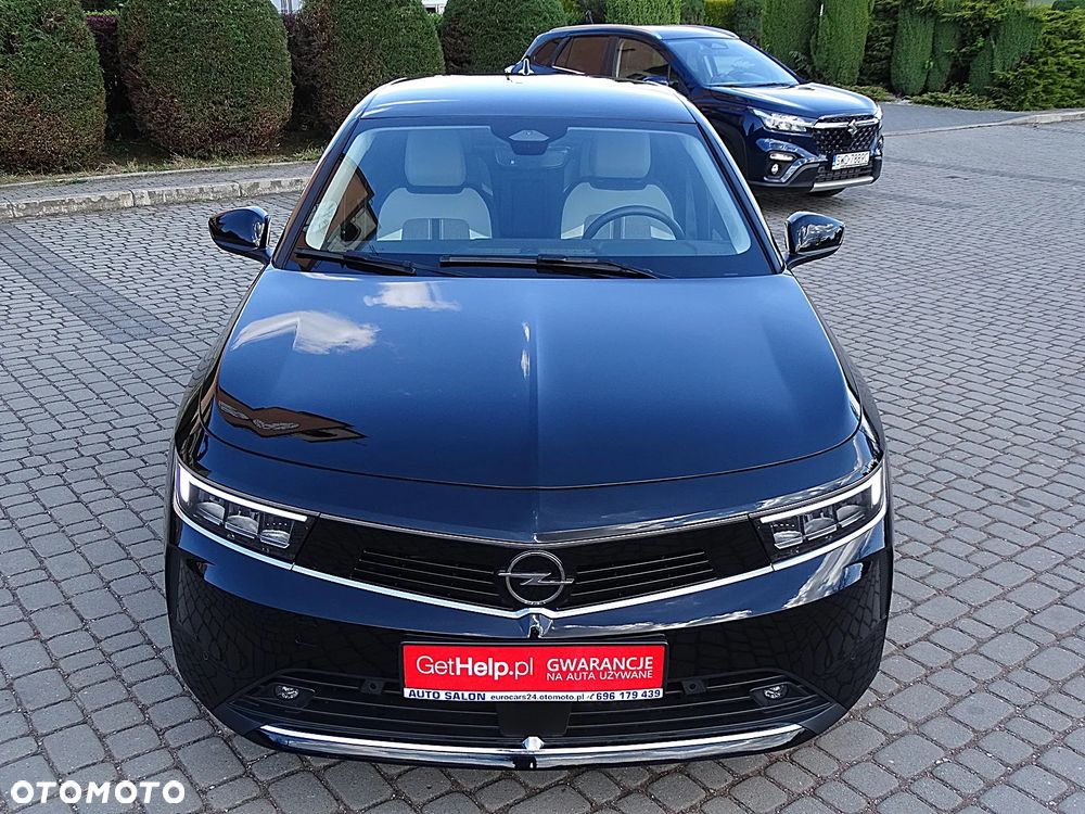 Opel Astra 1.2 Turbo GS - 31