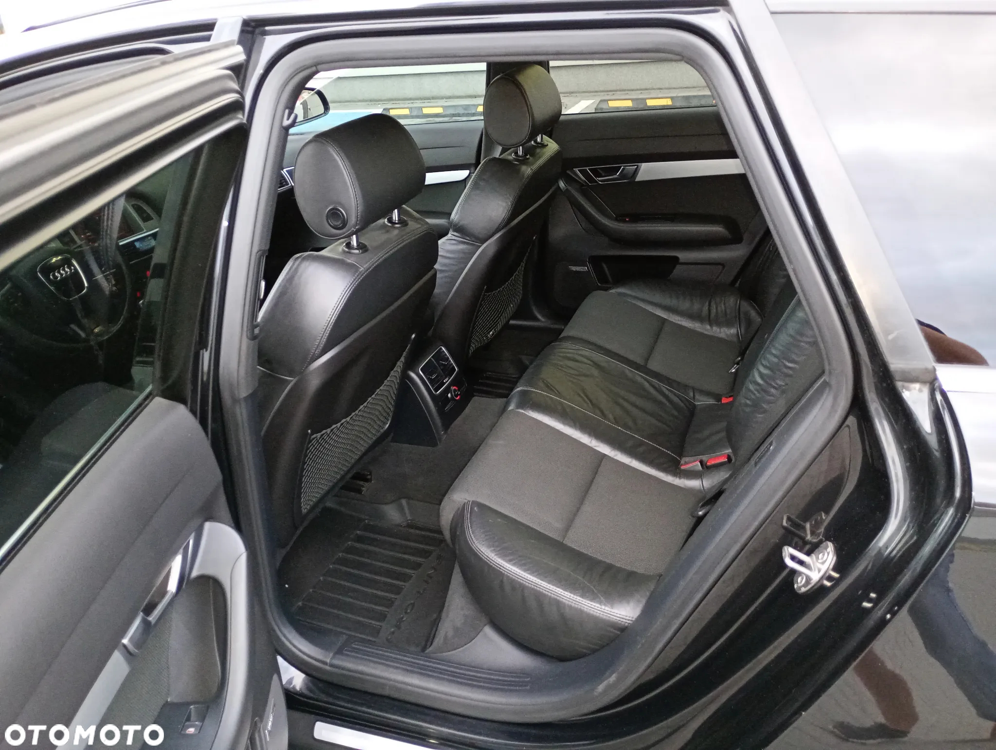 Audi A6 Avant - 16