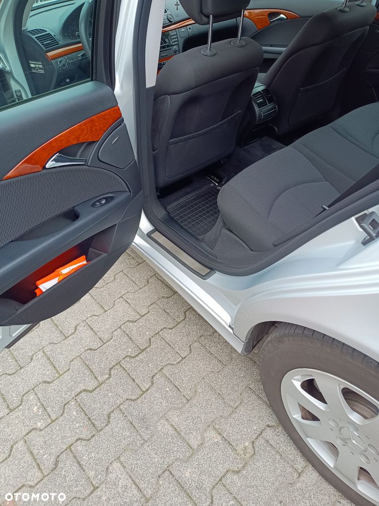 Mercedes-Benz Klasa E 200 CDI Classic - 5