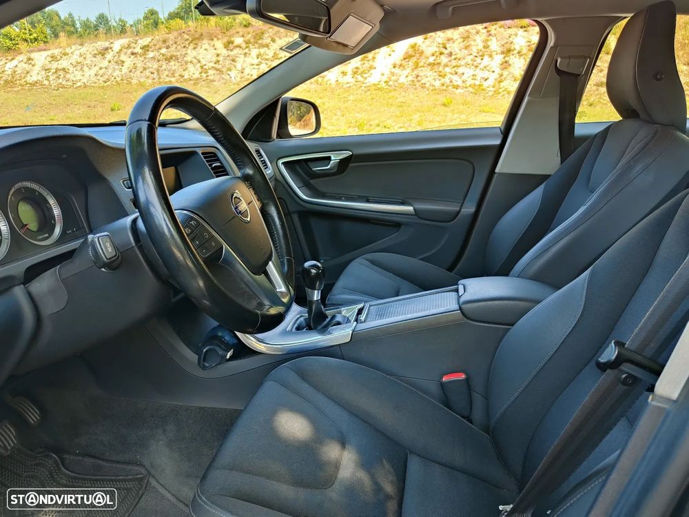 Volvo S60 2.0 D3 Kinetic - 9