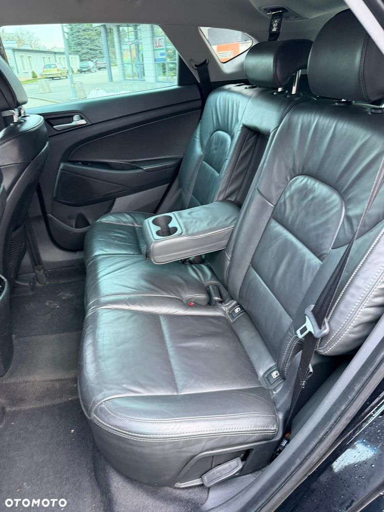 Hyundai Tucson 2.0 CRDI BlueDrive Style 2WD - 10