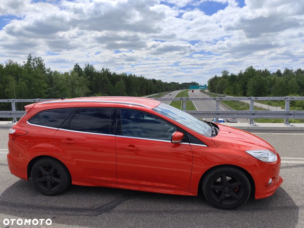 Ford Focus 1.6 EcoBoost Start-Stopp-System SYNC Edition - 4