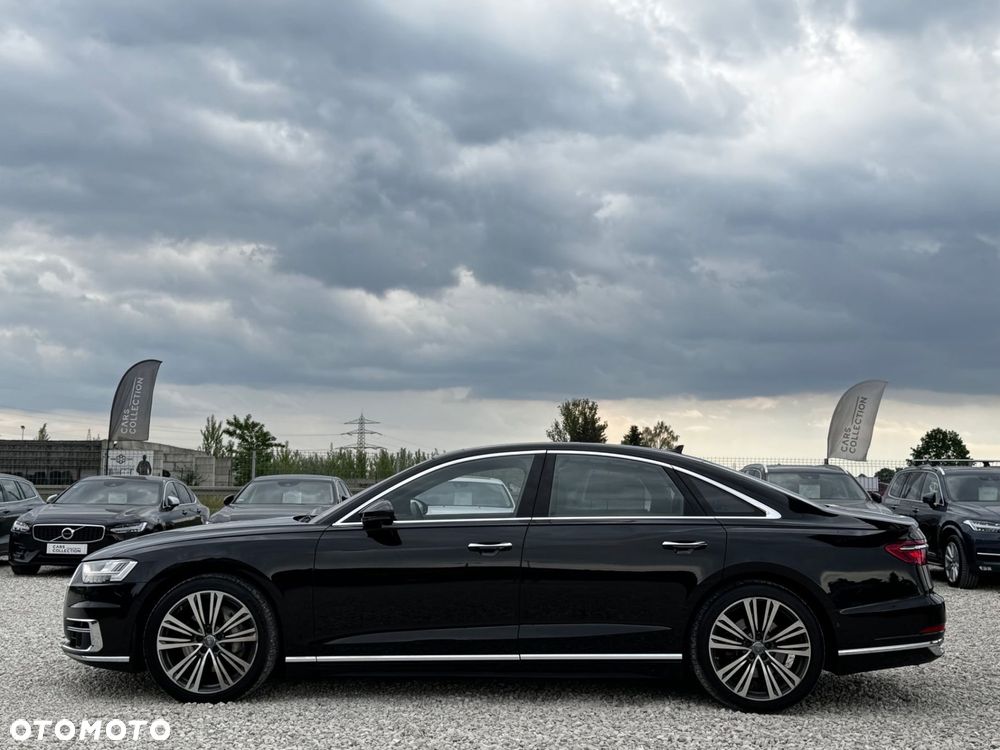 Audi A8 - 8