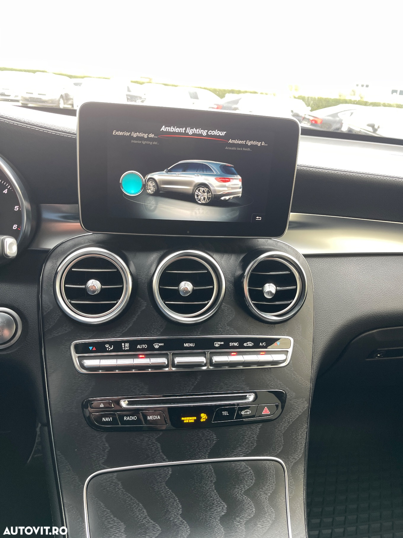 Mercedes-Benz GLC 250 d 4Matic 9G-TRONIC AMG Line - 36