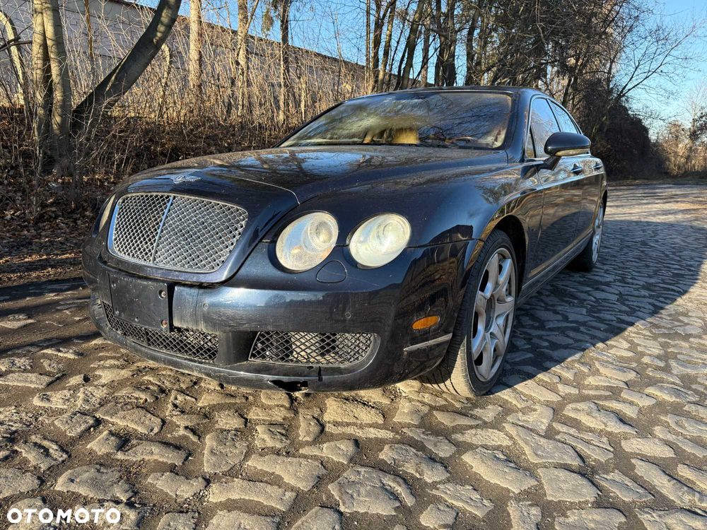 Bentley Flying Spur - 1