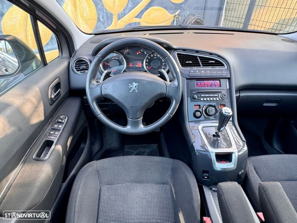 Peugeot 5008 1.6 HDi Executive CMP6 - 19