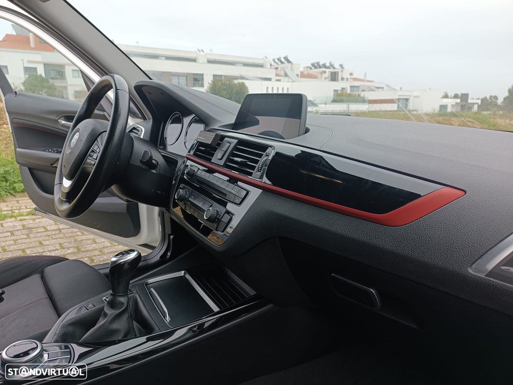 BMW 116 d EDynamics Line Sport - 12