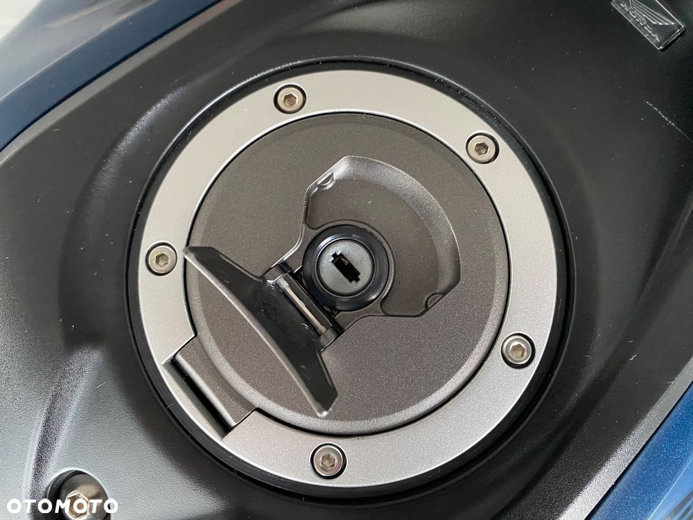 Honda CBR - 33