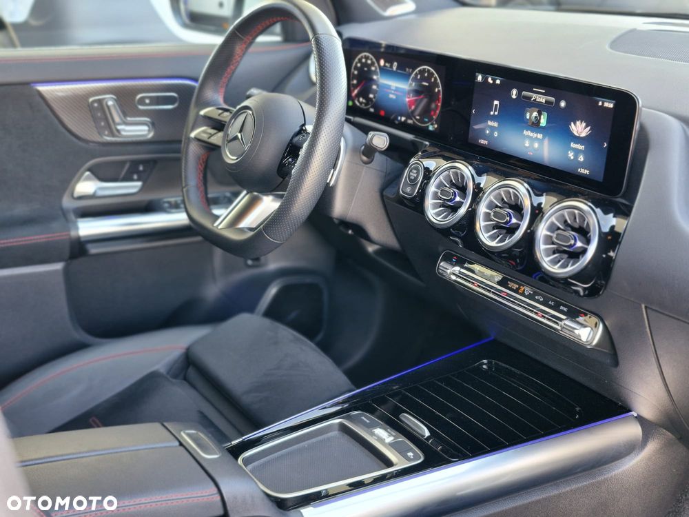 Mercedes-Benz GLA 200 mHEV AMG Line 7G-DCT - 21