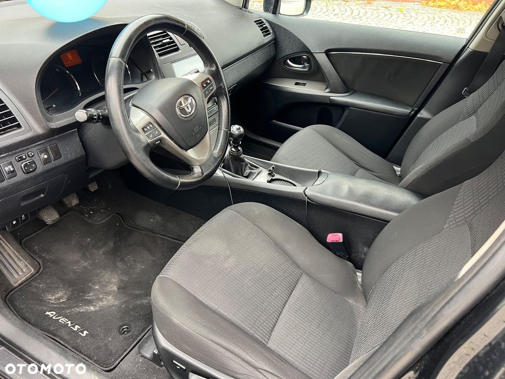 Toyota Avensis 2.0 D-4D Luna - 10