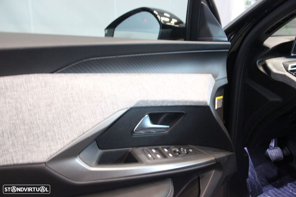 Peugeot 3008 1.2 Hybrid Allure e-DCS6 - 15