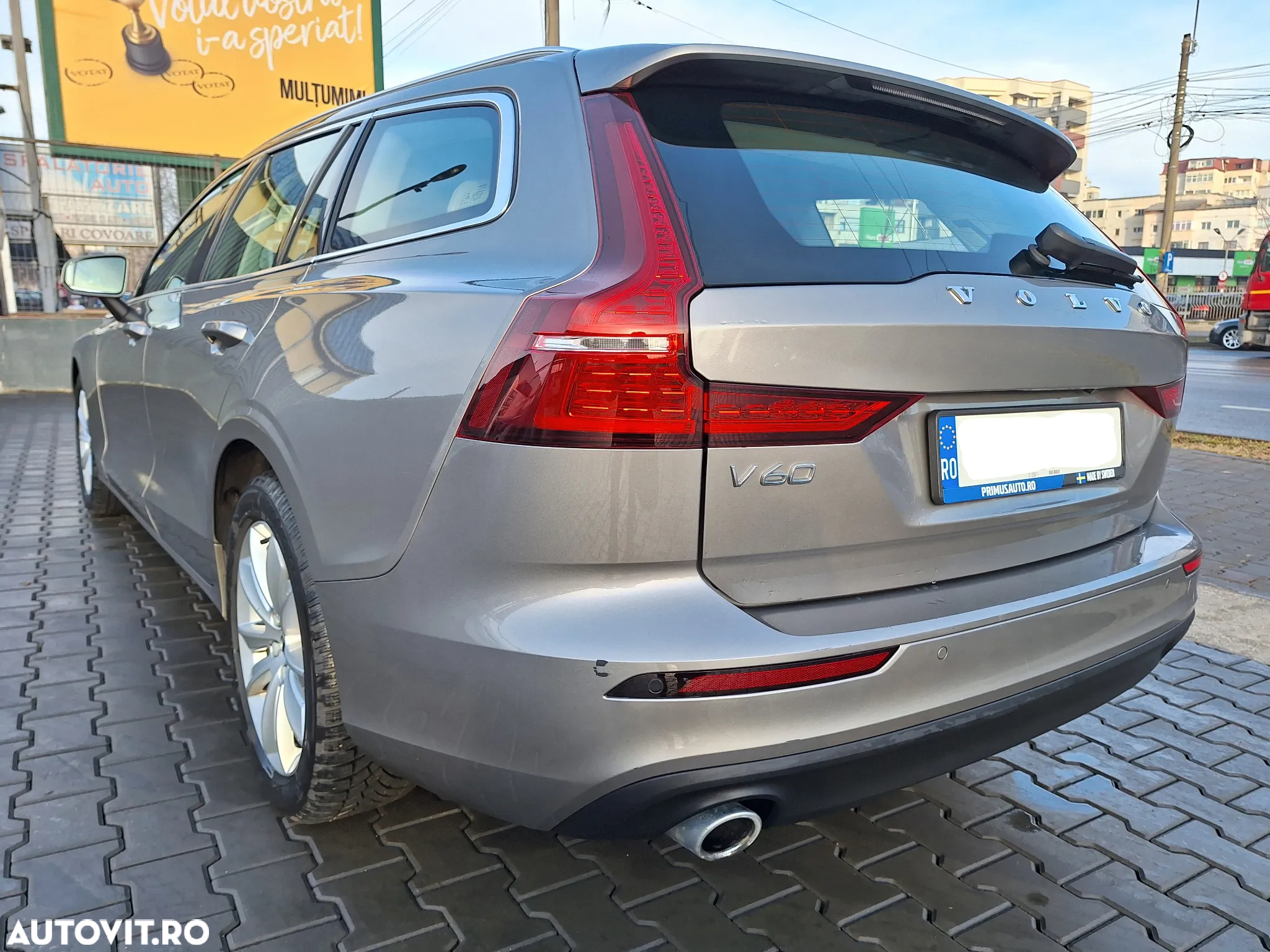 Volvo V60 D4 AWD Momentum - 12