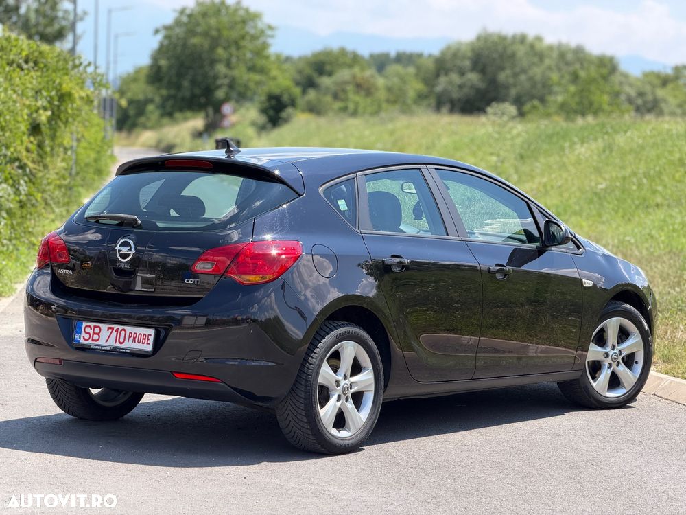 Opel Astra 1.7 CDTI Cosmo - 3
