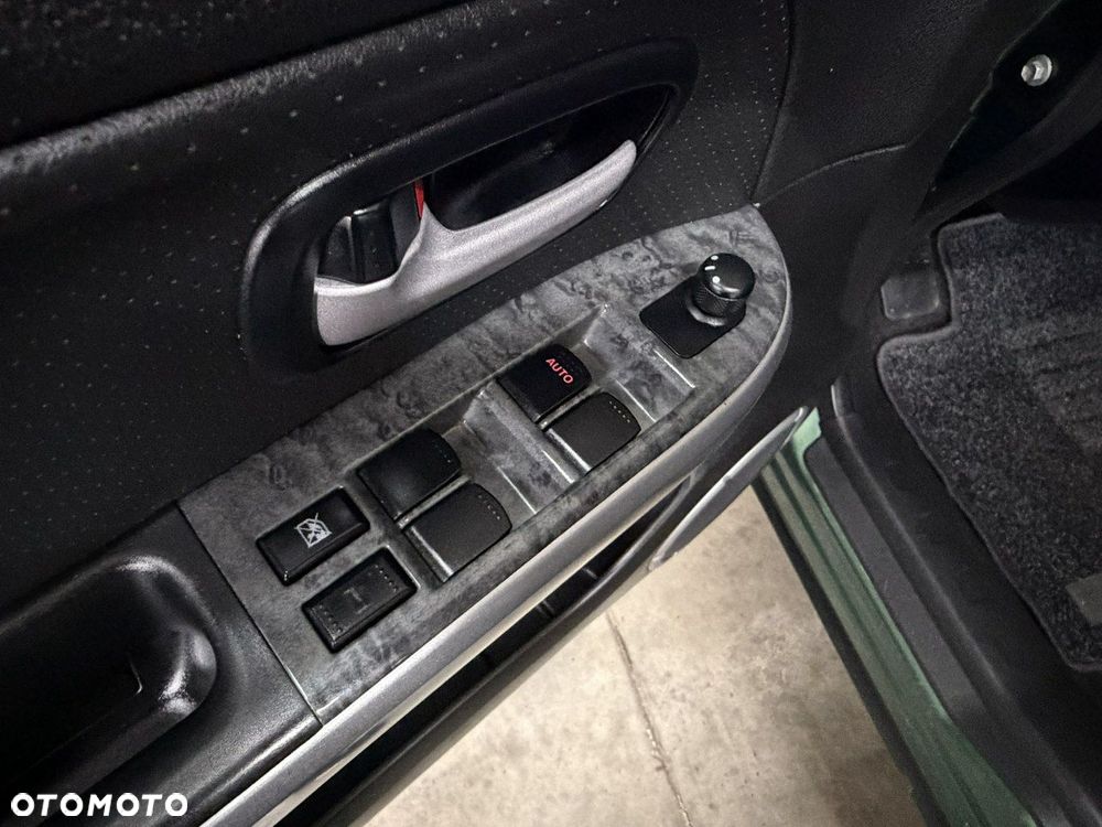 Suzuki Grand Vitara - 32