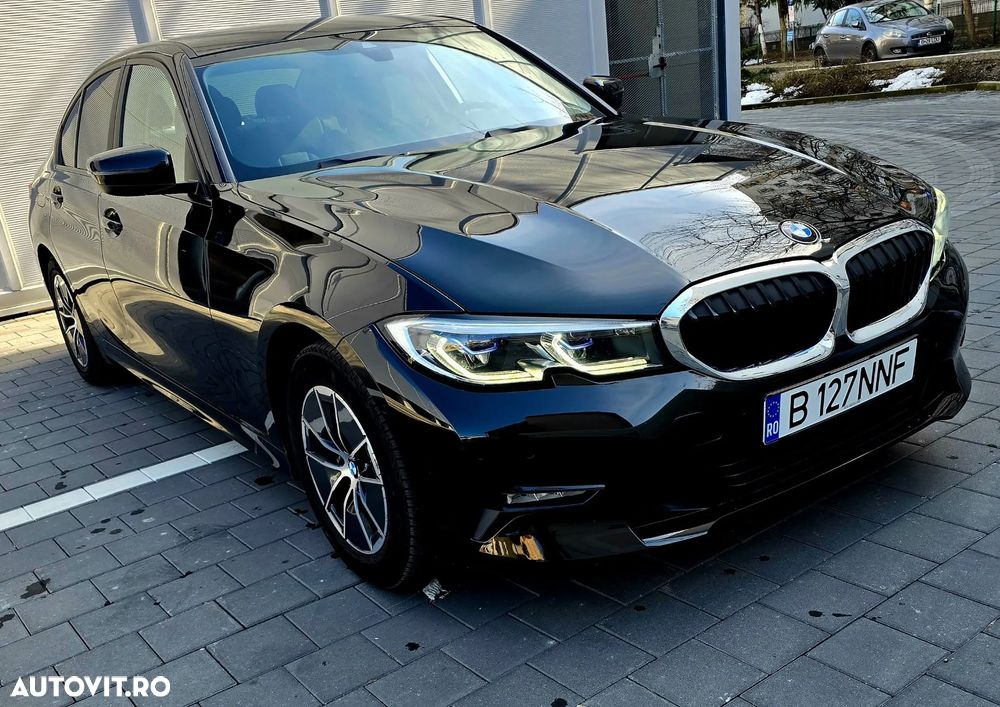 BMW Seria 3 320i Aut. Advantage - 1