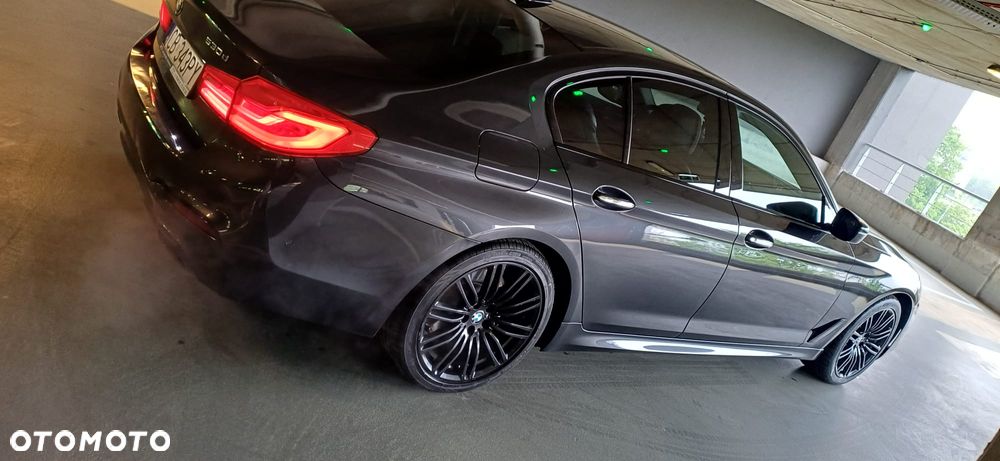 BMW Seria 5 530d xDrive - 3