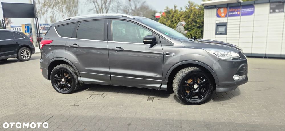 Ford Kuga 2.0 TDCi 2x4 Titanium - 18