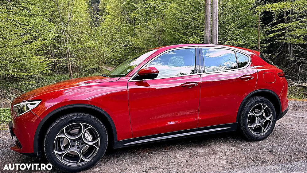 Alfa Romeo Stelvio 2.0 Turbo AWD AT8 Veloce - 1