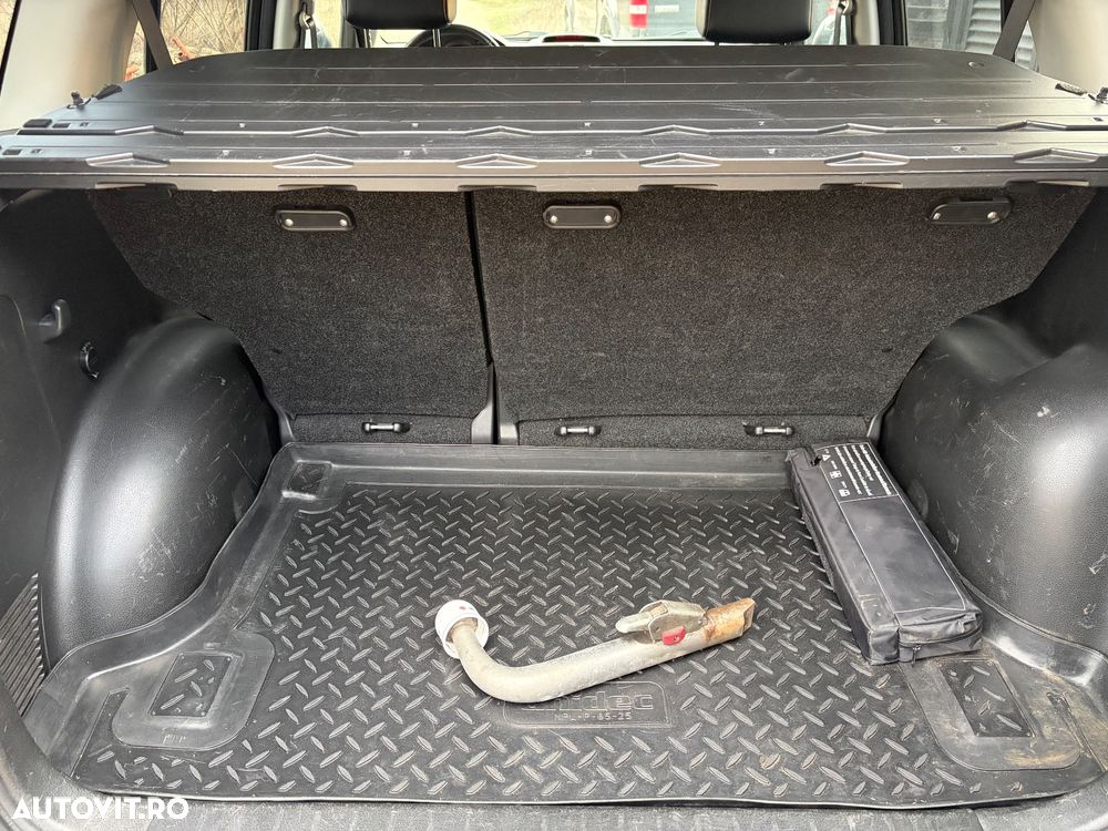 Suzuki Grand Vitara 1.9 DDiS Comfort DPF Limited - 7