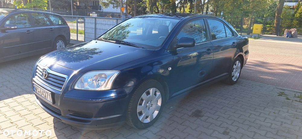 Toyota Avensis 1.6 VVT-i Terra - 1