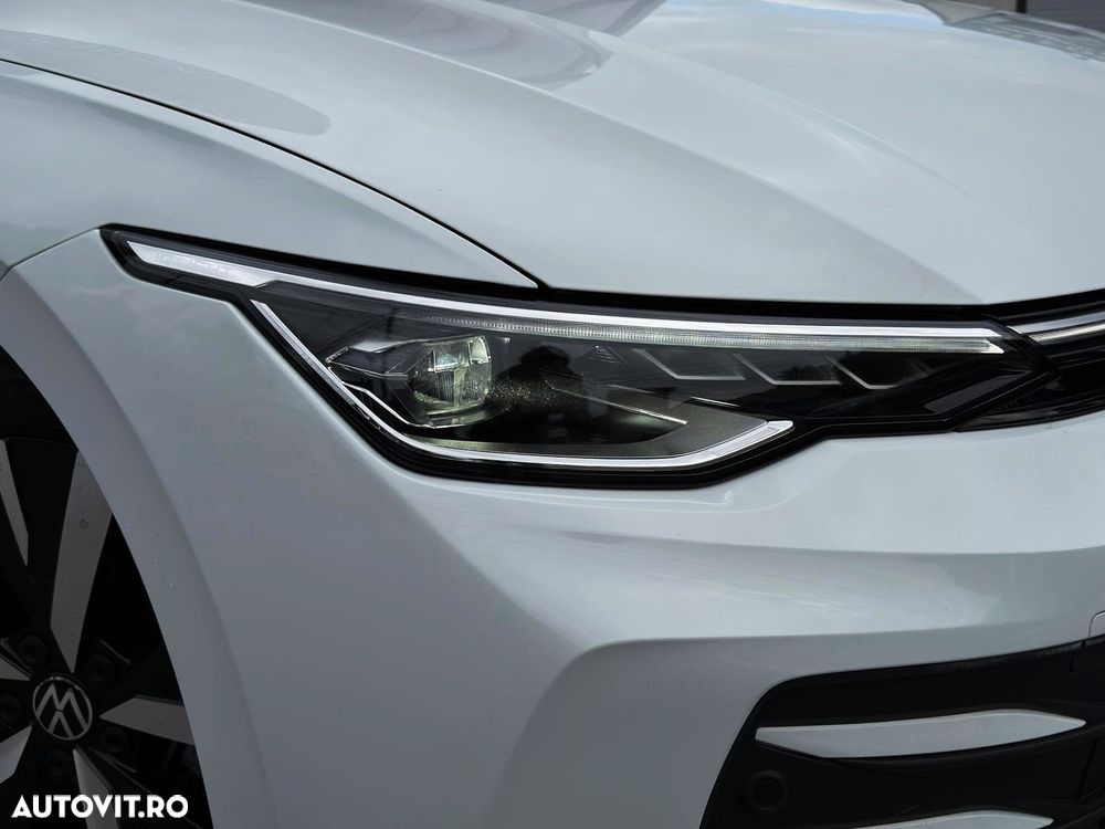 Volkswagen Golf 1.5 eTSI OPF DSG R-Line - 13