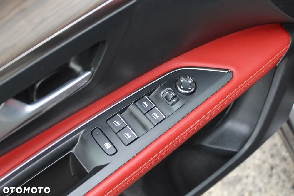 Peugeot 5008 2.0 BlueHDi GT Pack S&S EAT8 - 28