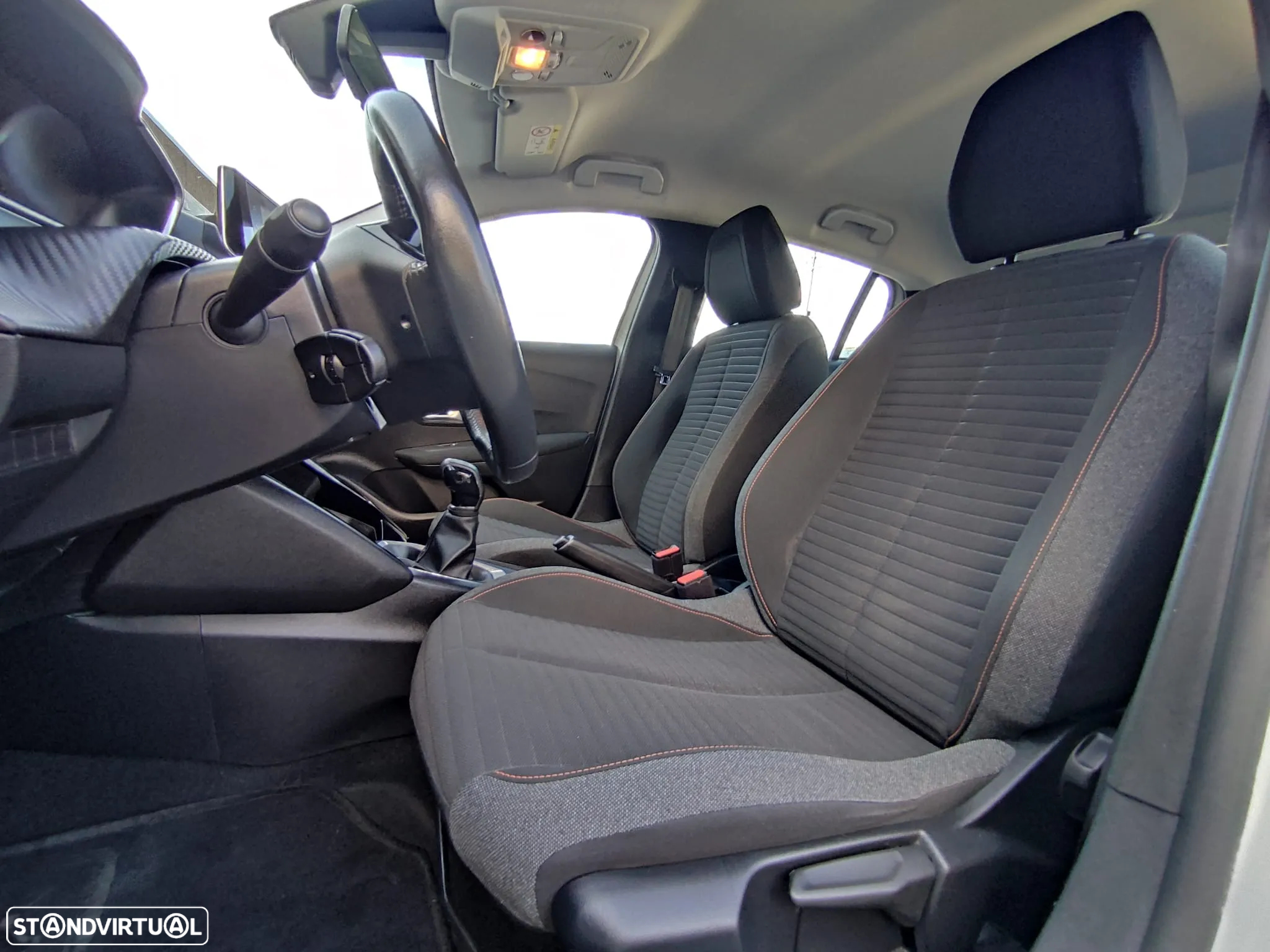 Peugeot 208 1.2 PureTech Active - 17