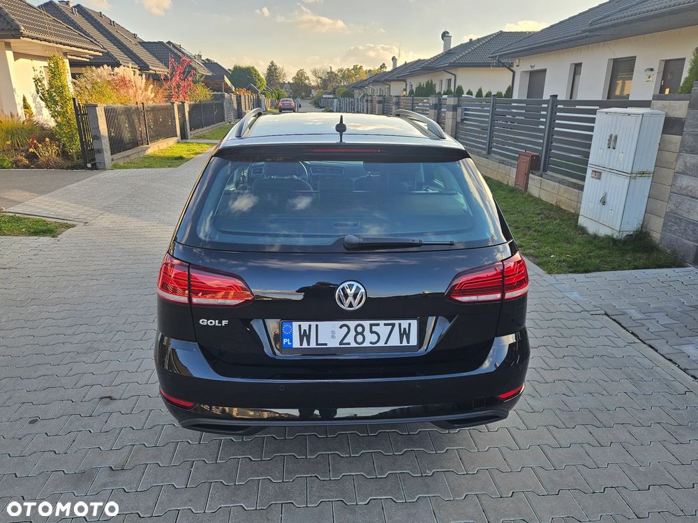 Volkswagen Golf - 5
