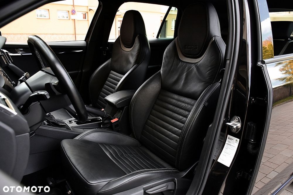 Skoda Octavia 2.0 TDI DSG RS - 7