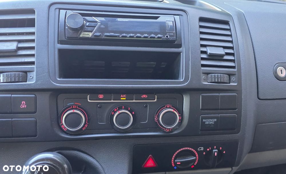 Volkswagen Transporter L2H1 - 15