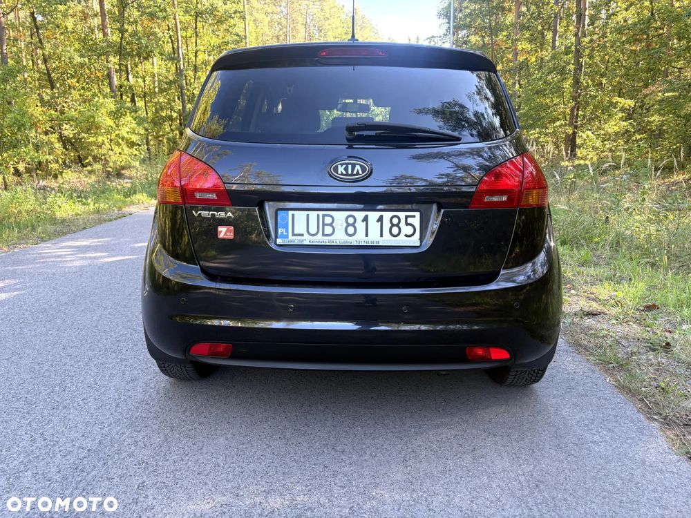 Kia Venga - 6