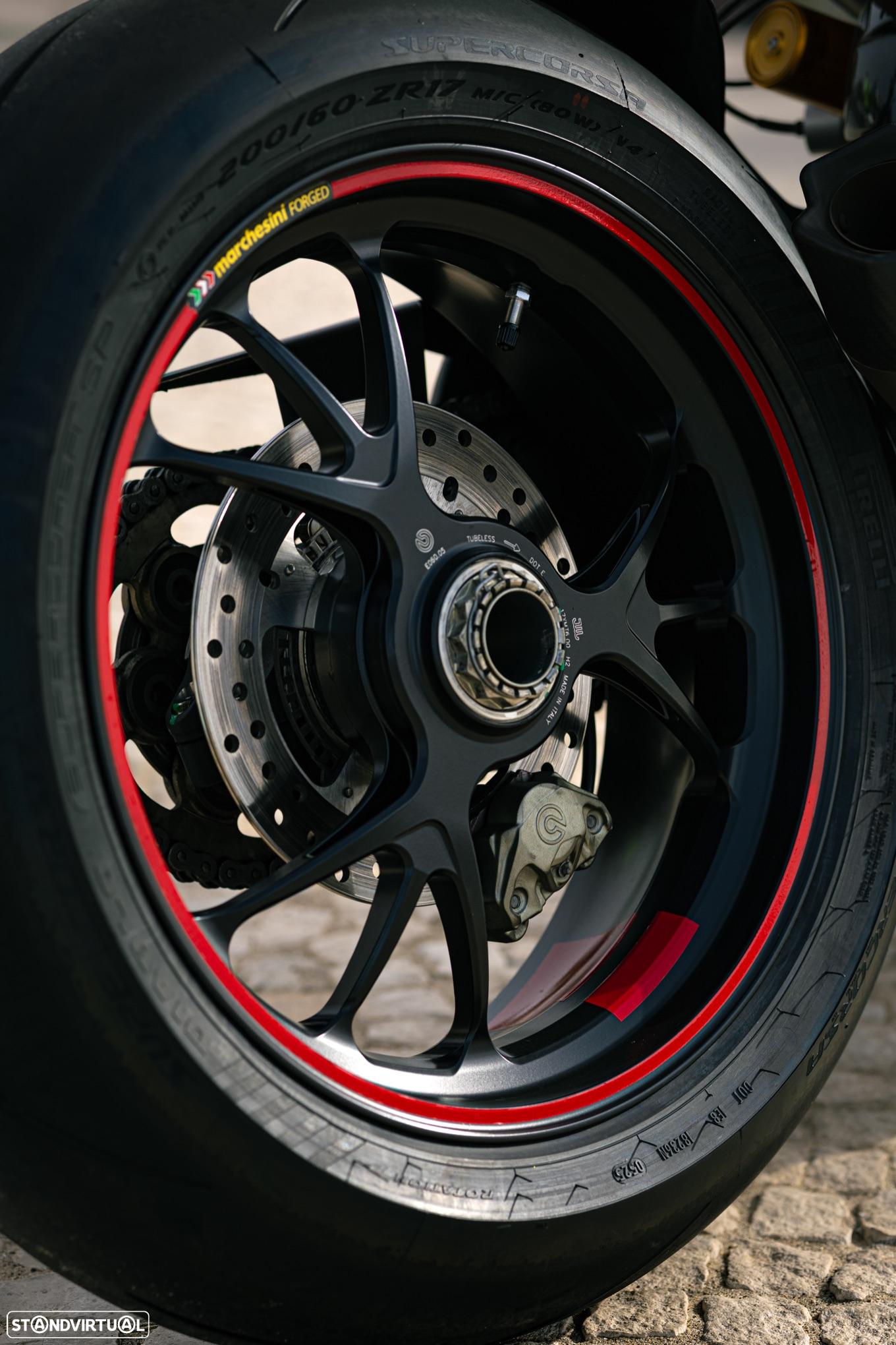 Ducati Panigale V4 S S - 11