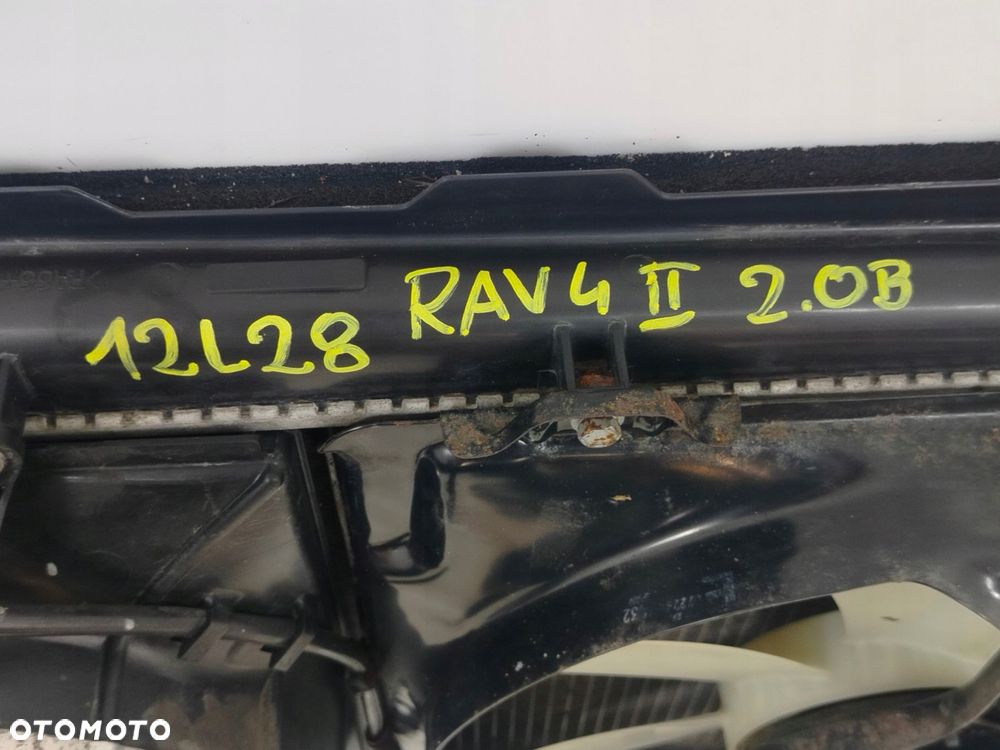 toyota rav4 ii 00r- komplet chłodnic wentylator 2.0 benzyna - 7