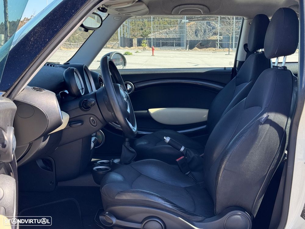 MINI 3 Portas Cooper D - 12