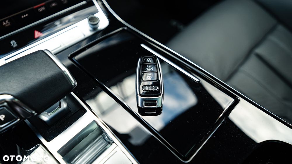 Audi A8 - 26