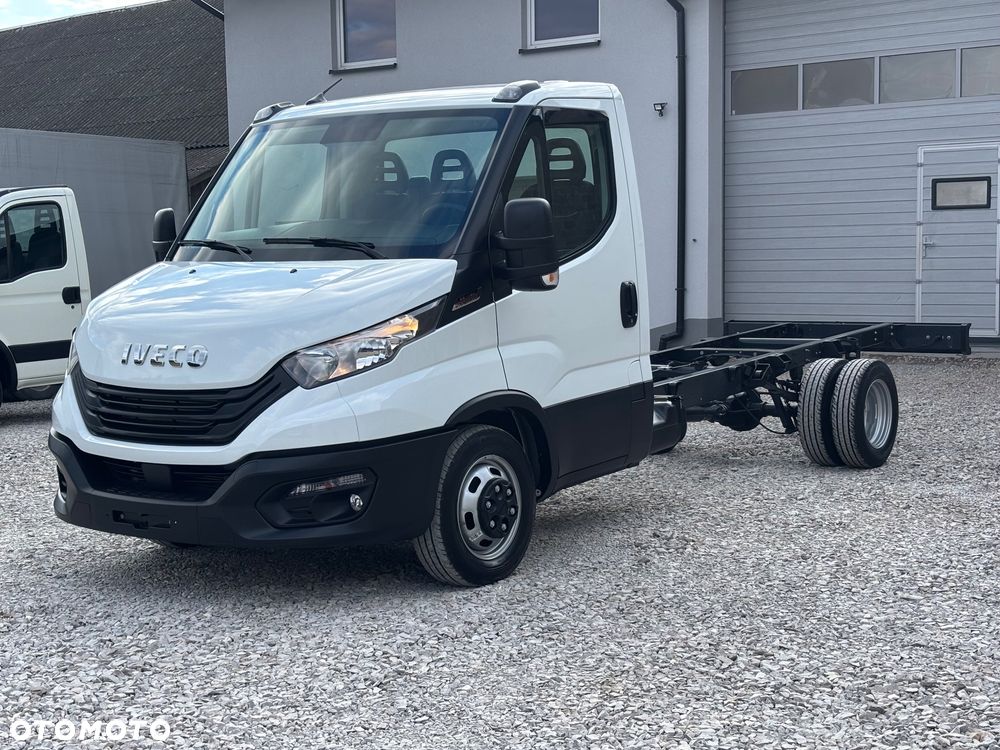 Iveco Daily - 12