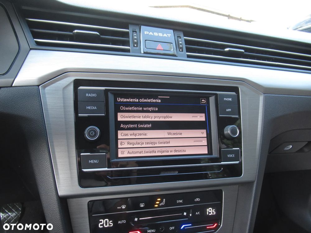 Volkswagen Passat 1.5 TSI EVO Essence - 22