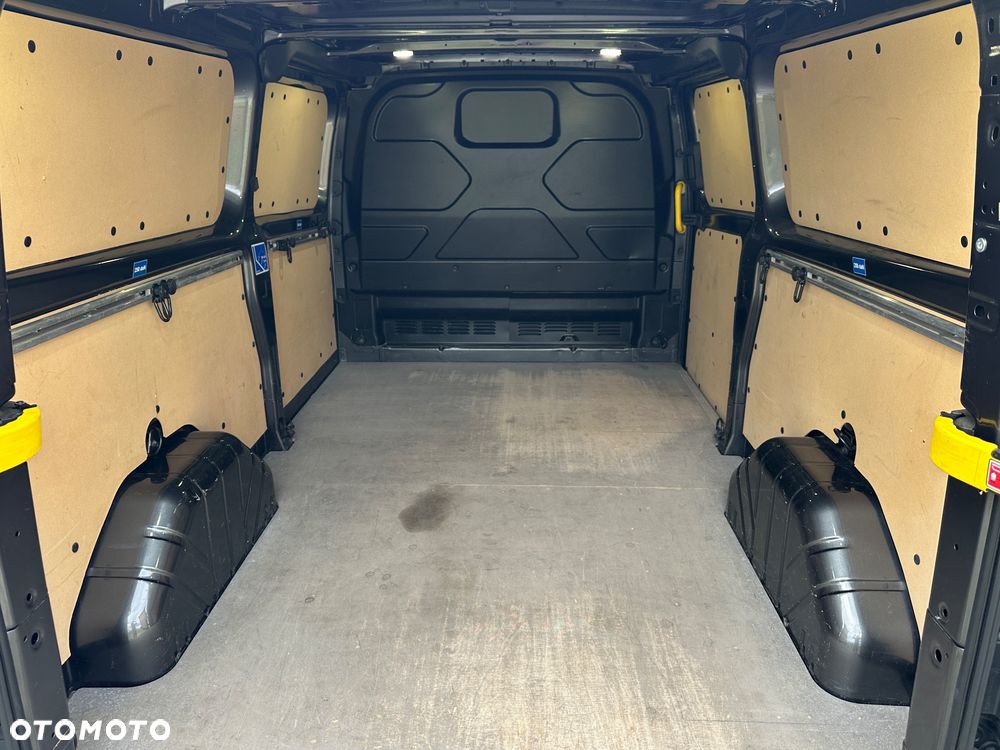 Ford Transit Custom 310 L2H1 Limited - 28