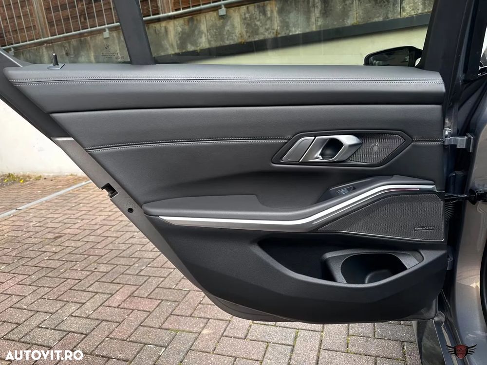 BMW M3 Competition M xDrive - 31