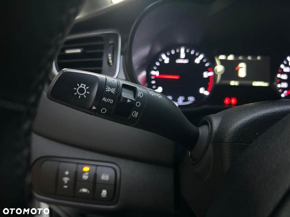 Kia Carens 1.7 CRDi Edition 7 - 25