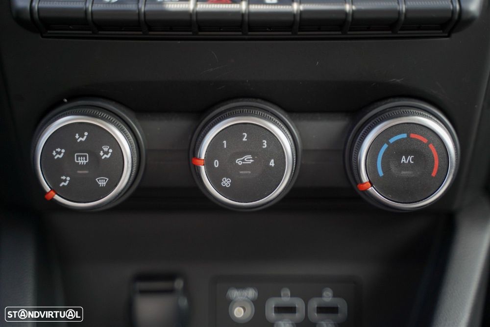 Renault Clio 1.0 TCe Evolution Bi-Fuel - 23